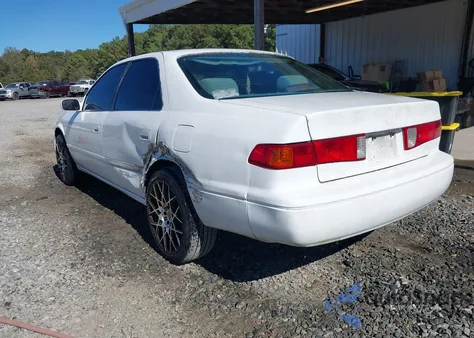 2000 Toyota Camry Le from USA, damaged, VIN 4T1BG22K6YU954332